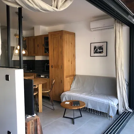 Studio 118 Rue Saint Charles 15 * Parigi